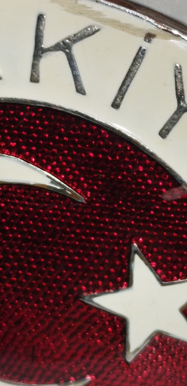 ANTİKA TÜRKİYE TURİNG VE OTOMOBİL KURUMU MİNELİ METAL ARAÇ PANJUR ARMASI AMBLEMİ