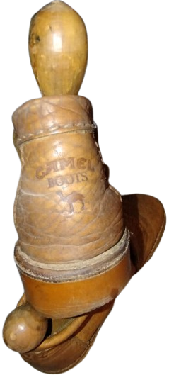 1970 CAMEL BOOTS MARKASINA AIT KOLEKSIYONLUK VINTAGE DERI AYAKKABI FORMLU DEKORATIF AHŞAP KALIPLI OBJE 