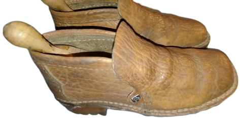 1970 CAMEL BOOTS MARKASINA AIT KOLEKSIYONLUK VINTAGE DERI AYAKKABI FORMLU DEKORATIF AHŞAP KALIPLI OBJE 