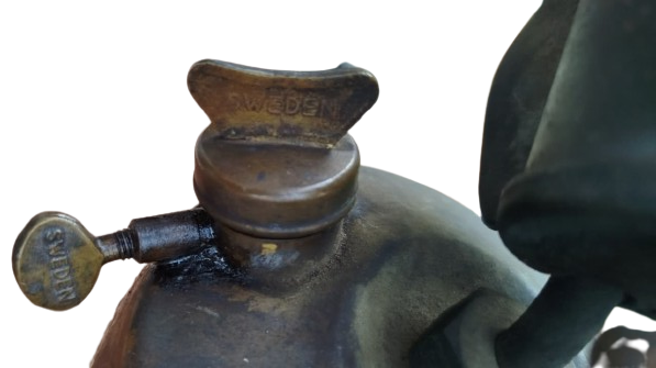 1930 İSVEÇ YAPIMI ANTİKA OPTIMUS 431 PİRİNÇ PÜRMÜZ GAZYAĞI PARAFİN İLE ÇALIŞAN KOLEKSİYONLUK NADİR PARÇA PURMUZ