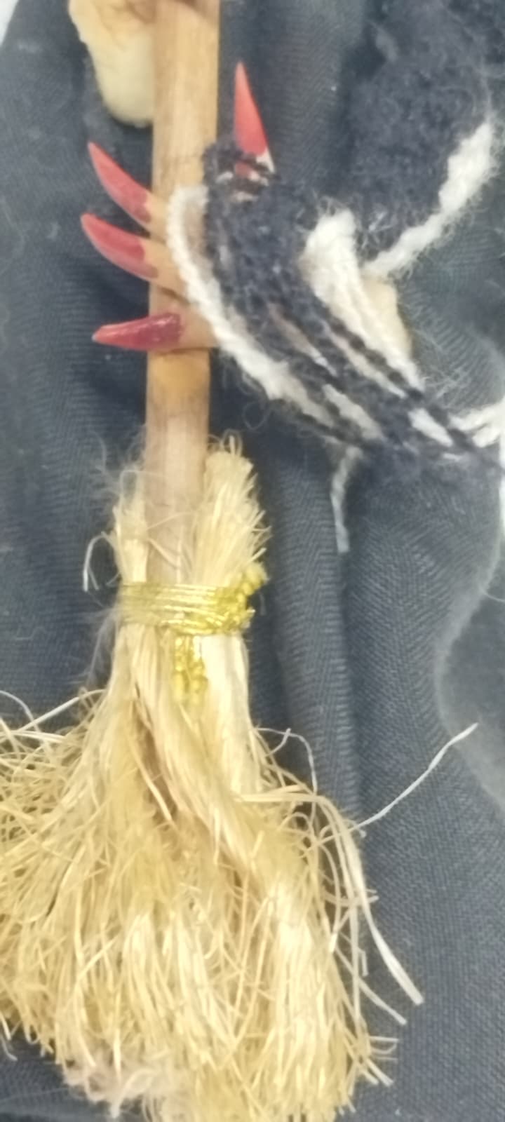 1970 EL YAPIMI VİNTAGE BEFANA CADI FİGÜRÜ SÜPÜRGELİ DEKORATİF KOLEKSİYONLUK OBJE