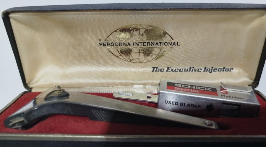 1960 PERSONNA INTERNATIONAL THE EXECUTIVE INJECTOR ANTİKA TIRAŞ MAKİNESİ VE ORİJİNAL KUTUSUNDA ÖZEL SET