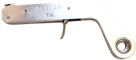1960 ANTİKA PARLAR TM MARKA TABANCA FORMUNDA MEKANİK CARKLI TASLI GAZ OCAĞI VE MUTFAK ÇAKMAĞI