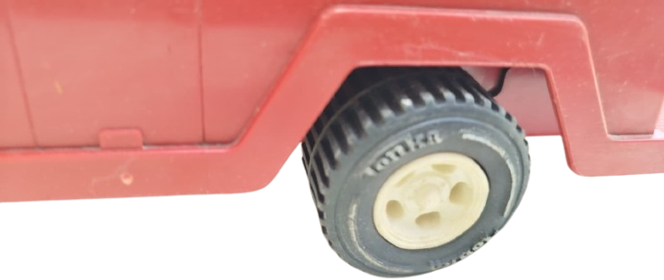 1970 USA ORİJİNAL ANTİKA TONKA METALUZUN MERDİVENLİ  İTFAİYE KAMYONU AMERİKAN YAPIMI RETRO OYUNCAK AMERİKAN