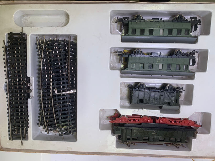 PIKO EXPERT  HO  ÖLÇEKLİ (1:87) MODEL TREN SETİ