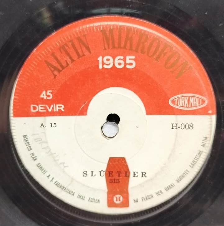 1965 ALTIN MİKROFON SİLÜETLER SİS VE KAŞIK HAVASI ORİJİNAL 45 LİK PLAK TÜRK MÜZİK  ANADOLU POP ROCK KOLEKSİYON PARÇASI ORJİNAL ANALOG BASKI