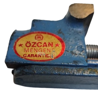 ÖZCAN MARKA ANTİKA HASSAS KUCUK BOYDA MASAÜSTÜ MENGENE OVAL LOGOLU MAVİ RENKLİ KOLEKSİYONLUK 