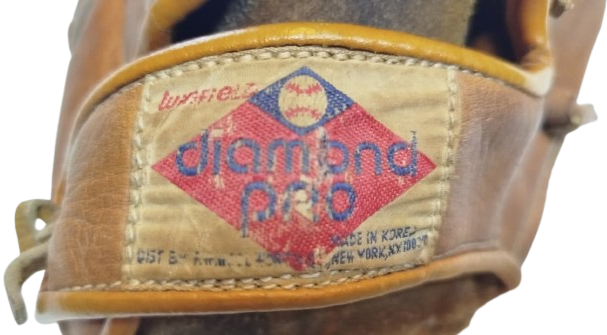 1970 VINTAGE WINFIELD DIAMOND PRO FW-1000 ORIJINAL DERI BEYZBOL ELDIVEN EFSANEVI BEYZBOL OYUNCUSU DAVE WINFIELD ADINA OZEL 
