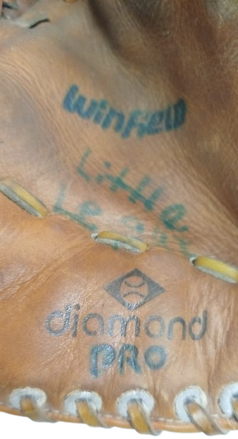 1970 VINTAGE WINFIELD DIAMOND PRO FW-1000 ORIJINAL DERI BEYZBOL ELDIVEN EFSANEVI BEYZBOL OYUNCUSU DAVE WINFIELD ADINA OZEL 