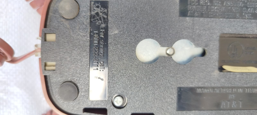 1990 AT&T TRIMLINE 210 RETRO VINTAGE KIRMIZI GUL RENKLİ KABLOLU DUVARA ASMALI TUSLU TELEFON 