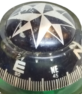 1970 HONG KONG ÜRETİMİ BİR DENİZCİ TEKNE OTO TORPİDO SULU PUSULA "MADE IN HONG KONG" VE "EHK NO. 1300"