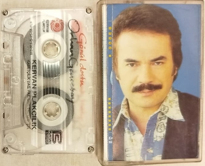 ORHAN GENCEBAY GÖNÜL DOSTU ORİJİNAL DÖNEM KASET ORHAN GENCEBAY -GÖNÜL DOSTU ALBÜMÜ KASETİ YAPIMCI FİRMA KERVAN PLAKÇILIK 