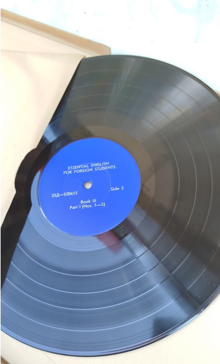 1960 MELODIYA BASKISI ESSENTIAL ENGLISH FOR FOREIGN STUDENTS C. E. ECKERSLEY İNGİLİZCE EĞİTİMİ KOLEKSİYONLUK NADİR DİL PLAĞI.33 LP