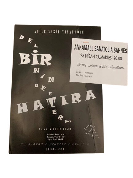 ADİLE NAŞİT TİYATROSU ''BİR DELİNİN HATIRA DEFTERİ'' TİYATRO OYUNU TANITIM EL İLANI