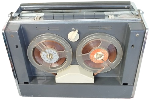 1950 GRUNDIG CANTA TASINABİLİR MAMBO MAKARALI TEYP VE SES KAYIT CİHAZI 