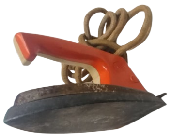 1950 BATI ALMANYA ÜRETİMİ VİNTAGE RAUCO MARKA ELEKTRİKLİ MİNİ SEYAHAT ÜTÜSÜ 220 VOLT VE 25 WATT GÜÇ İLE ÇALIŞAN NR 170 0 MODEL