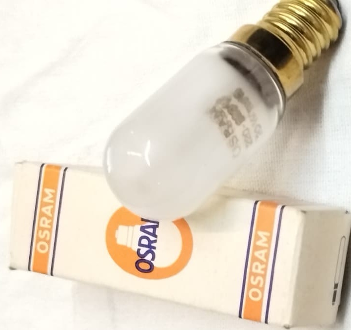 1970 OSRAM MARKA 220 230 VOLT 20 WATT GUCUNDE E14 DUYLU VINTAGE BUZDOLAP FIRIN DİKİŞ MAKİNESİ VE OZEL AYDINLATMA AMPULUDUR.