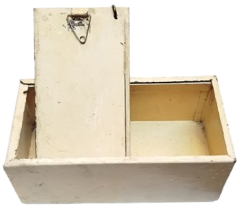 1960 SAC SÜRGÜLÜ KAPAKLI VE KİLİTLİ ÖZEL KOLEKSİYONLUK DEKORATİF METAL SAKLAMA KUTUSU.