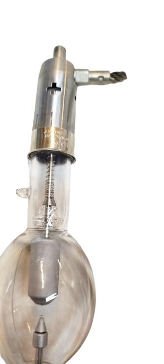 OSRAM XBO 3000W KUVARS XENON PROJEKTÖR LAMBASI SİNEMA PROJEKTÖRLERİ VE GÜÇLÜ AYDINLATMA COK AZ KULLANILMIS TEMİZ DURUMDA