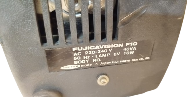 FUJIFILM FUJICAVISION F10 VINTAGE 8MM FİLM İNCELEME CİHAZI KOLEKSİYONCULAR İÇİN BULUNMAZ PARÇADIR.
