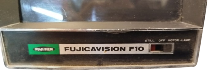 FUJIFILM FUJICAVISION F10 VINTAGE 8MM FİLM İNCELEME CİHAZI KOLEKSİYONCULAR İÇİN BULUNMAZ PARÇADIR.