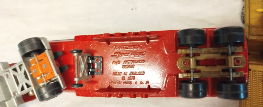 1973 İNGİLTERE ÜRETİMİ MATCHBOX SUPER KINGS TEXACO TANKER MODELİ NADİR KOLEKSİYON PARÇASIDIR