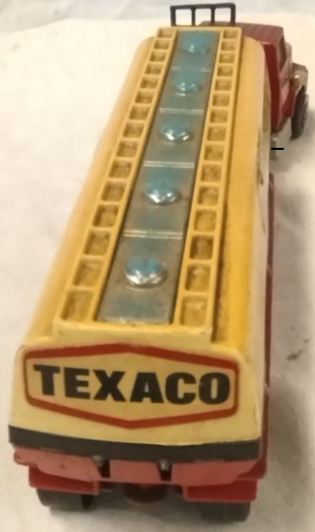 1973 İNGİLTERE ÜRETİMİ MATCHBOX SUPER KINGS TEXACO TANKER MODELİ NADİR KOLEKSİYON PARÇASIDIR