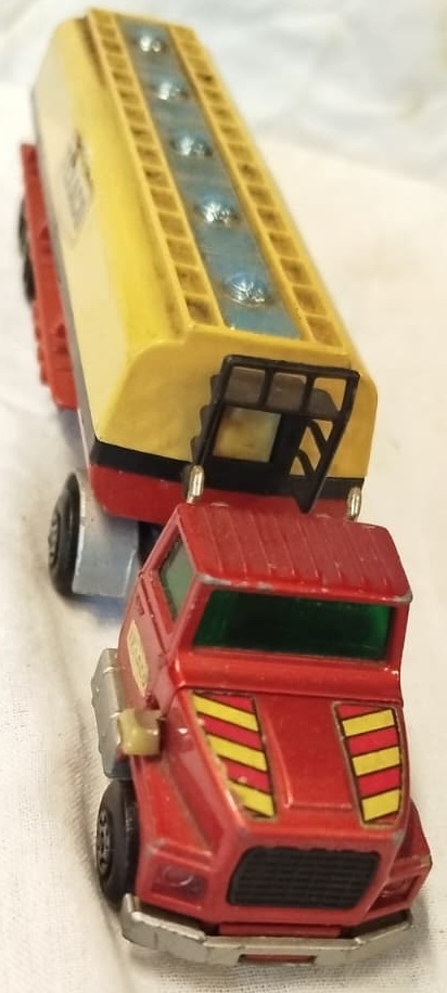 1973 İNGİLTERE ÜRETİMİ MATCHBOX SUPER KINGS TEXACO TANKER MODELİ NADİR KOLEKSİYON PARÇASIDIR