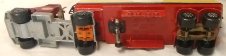 1973 İNGİLTERE ÜRETİMİ MATCHBOX SUPER KINGS TEXACO TANKER MODELİ NADİR KOLEKSİYON PARÇASIDIR