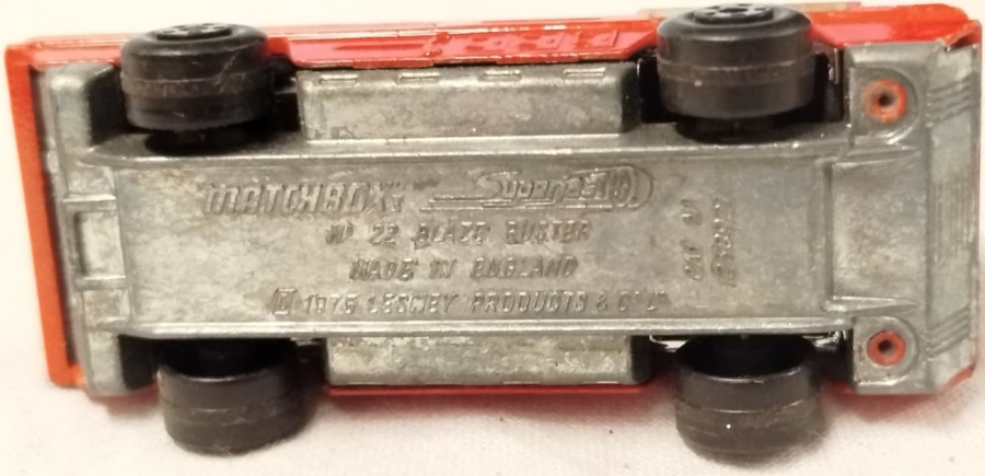 1975 İNGİLTERE ÜRETİMİ MATCHBOX BLAZE BUSTER İTFAİYE ARACI KOLEKSİYONLUK NADİR VİNTAGE OYUNCAK