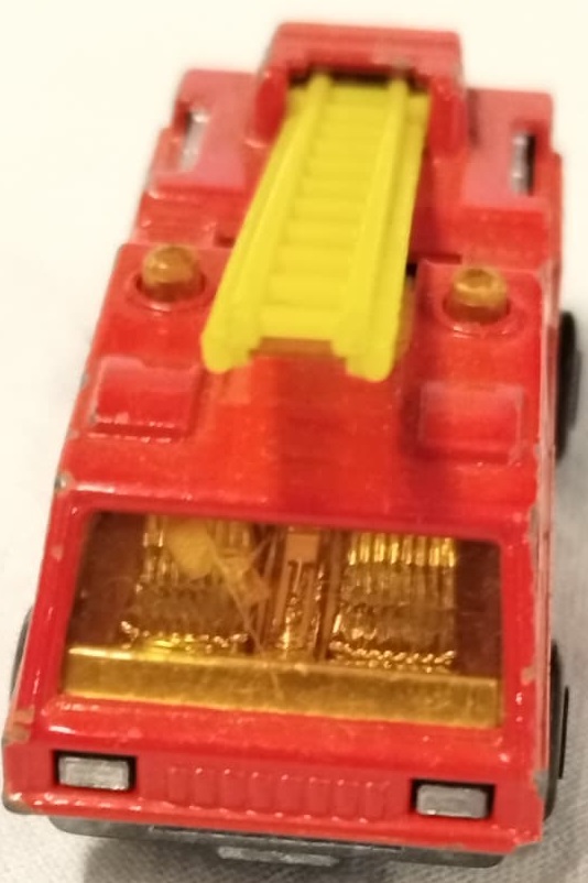 1975 İNGİLTERE ÜRETİMİ MATCHBOX BLAZE BUSTER İTFAİYE ARACI KOLEKSİYONLUK NADİR VİNTAGE OYUNCAK