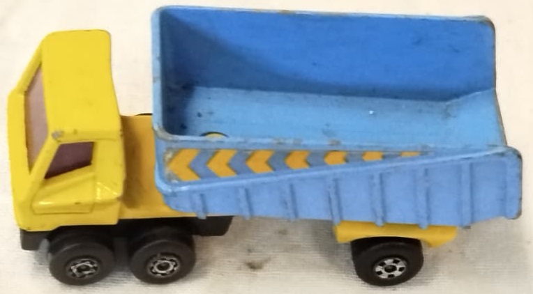 1975 İNGİLTERE ÜRETİMİ VINTAGE MATCHBOX SUPERFAST ARTICULATED TRUCK KOLEKSİYONLUK NADİR OYUNCAK KAMYON MODELİ