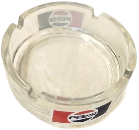 1990 PEPSİ LOGOLU VINTAGE CAM KÜLLÜK KOLEKSİYONERLER VE NOSTALJİ SEVERLER İÇİN EŞSİZ BİR SEÇENEKTİR.