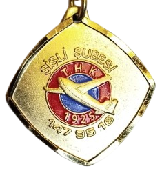 TÜRK HAVA KURUMU ŞİŞLİ ŞUBESİ HATIRASI MİNELİ ÖZEL ÜRETİM ALTIN KAPLAMA NOSTALJİK METAL KOLEKSİYON ANAHTARLIK KUTUSUNDA