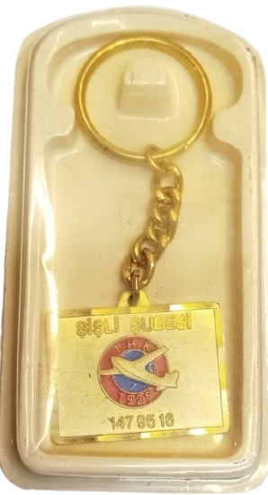 TÜRK HAVA KURUMU ŞİŞLİ ŞUBESİ HATIRASI MİNELİ ÖZEL ÜRETİM ALTIN KAPLAMA NOSTALJİK METAL KOLEKSİYON ANAHTARLIK KUTUSUNDA	