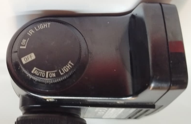 SONY HVL-IRH VİDEO IR VE BEYAZ IŞIK KAMERA FENERİ FOTOGRAF MAKİNE FLAS JAPON MALI SONY HANDYCAM VİDEO KAMERALARA 