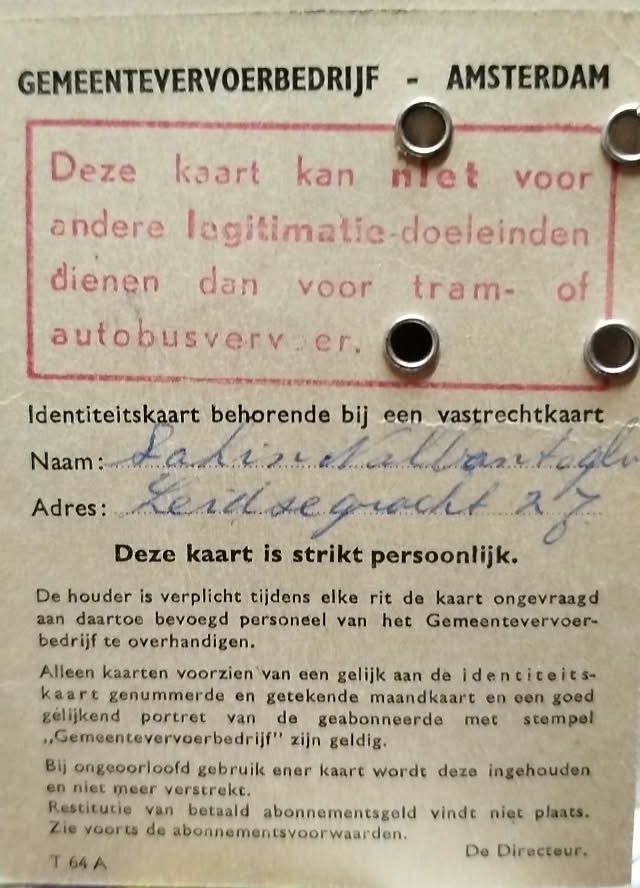 1974 HOLLANDA AMSTERDAM ŞEHRİNDE OTOBUS TRANVAY ABONMAN RESİMLİ KİMLİK KARTIDIR