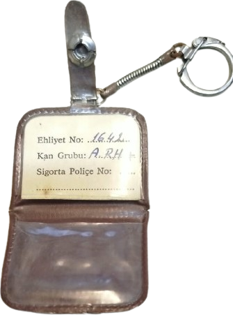1960 ESKİSEHİR NADİR BULUNAN DÖNEM PROMOSYON VİNTAGE MİNİ DERİ KAN GRUBU BİLGİ KARTLI ANAHTARLIK KOLEKSİYONLUKTUR