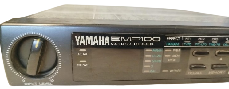 JAPONYA ÜRETİMİ MÜZİK STÜDYOLARI İÇİN VİNTAGE YAMAHA DİJİTAL SES VE EFEKT İŞLEMCİSİDİR
